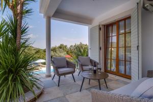 Villa VALERIE with pool and sea view