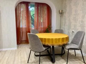 Spacious Dinamo Apartment - Tpilisi