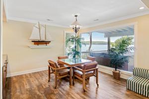 Grammy and Papas Lakeside Dugout