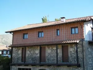 Casa Rural Puerta del Sol de 3 habitaciones - Candelario