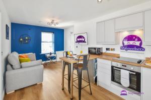 Annie 1 bed Apartment next to rail station - STAYSEEKERS