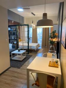 81 Newport C5 10i Balcony & Pool across NAIA T3