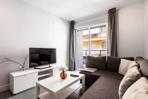 Apt Fuengirola Old Town by Costarentals - Ref 181