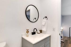 Loft style 1b Apt , Fast Wi-Fi Virg14