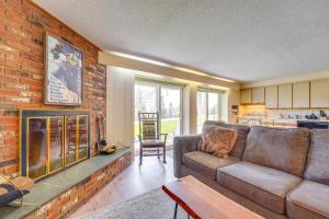 Ski-InandSki-Out Bromley Mtn Condo Wood Fireplace!