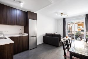 Beach Tapas apartment by Costarentals - Ref 182