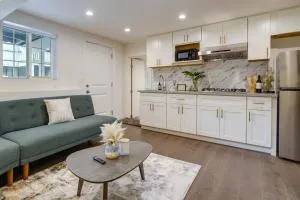 Efficiently Equipped Pacifica Apt - 1 Mi to Beach! - 帕西菲卡 Efficiently Equipped Pacifica Apt - 1 Mi to Beach! - 帕西菲卡