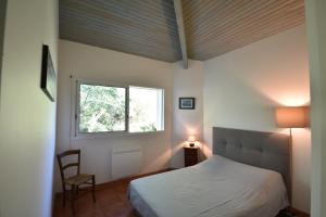 Sauges - Hossegor belle villa avec vue océan dans secteur calme entre lac et océan sur terrain non clos denviron 1500 mètres car