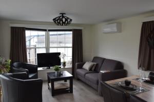 Holiday Inn 30 Oisterwijk # Hygiëne # Airport Eindhoven # Airco # Bosrijk # Hiking & Biking # Efteling # Safaripark