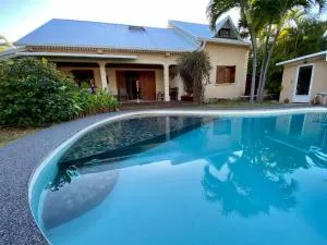 Très belle villa,piscine chauffée, jacuzzi,hammam. - 埃唐萨莱莱班海滩