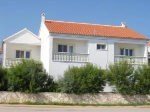 Apartmani Boris - Hramina