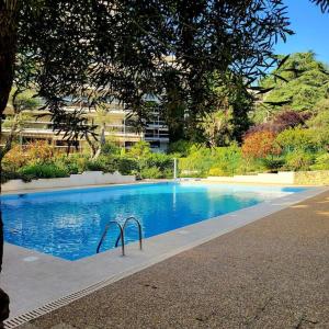 Grand studio localisation idéale