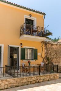 Evis Maisonette