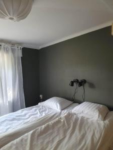 One-Bedroom Apartment room in Epokgården