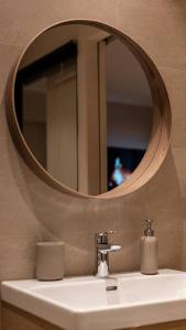 Appartements Suite de Luxe Jacuzzi balneo,King size Bed : photos des chambres