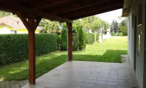 Silver Apartman Patince