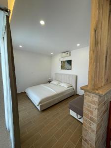 Apartments Basha 1 - Long Beach