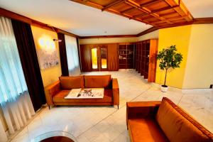 Schönbrunn Villa ZM