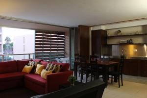 Herdade dos Salgados 2 Bedrooms T2-12A-1D is located next to the entrance of Vila das Lagoas Albu