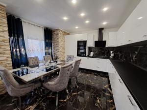 Apartment Monaco - 4hvězdičkové hotely ve městě Rijeka