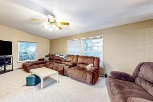 ArrowLeaf Cabin - Silverdale