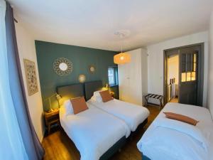 Hotels Hotel Saint-Michel : photos des chambres