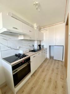 Avis Apartments Gdynia Skwer Kościuszki 17-19