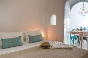 Cleo's Dream Villa Santorini Greece