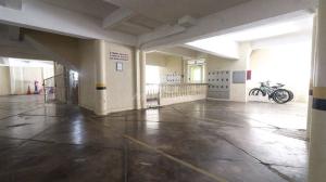 Guaratuba praia central- pé na areia