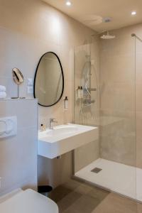 Soko Hotels-Pont du Gard : Chambre Triple