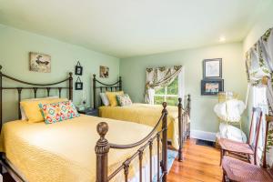 Enchanting Cottage, walk to Downtown Harpers Ferry