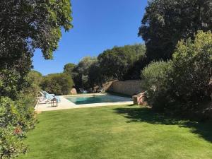 Maisons de vacances Holiday home in Cavalaire-sur-Mer with a pool : photos des chambres