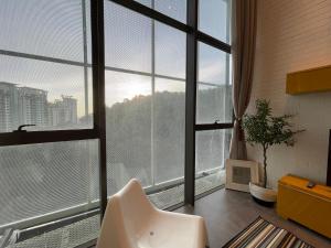 Studio Loft Empire Damansara Free WiFi & Parking
