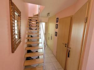 Appartements Duplex 2 Chambres avec Parking et Animaux Admis - FR-1-675-22 : photos des chambres