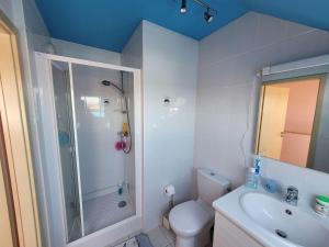 Duplex 2 Chambres avec Parking et Animaux Admis - FR-1-675-22