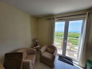 Appartements Duplex 2 Chambres avec Parking et Animaux Admis - FR-1-675-22 : photos des chambres