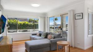 Moon Glow Views, Short Walk To Beach Accom Holidays