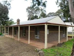 13 Anchorage Road - Ventnor