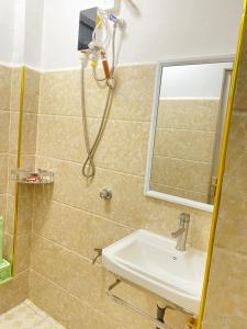 Kilimanis Tiny Budget Private Room - Near Yaya Centre - Gym & Parking - Solo Guest