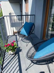 Apartament Targi z garażem i siłownią