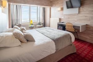 Hotels Logis Hotel Mediterranee : photos des chambres