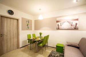 Sweet apartments with free private parking 