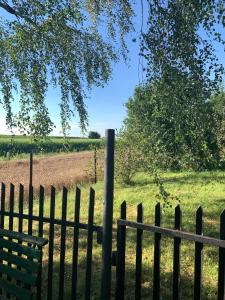 Willa 250 M z basenem, jacuzzi, ogrodem , tarasem oraz 2 hektary sadu , kominek i inne atrakcje