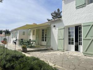 Maisons de vacances Maison Noirmoutier-en-l'Ile, 5 pieces, 8 personnes - FR-1-224B-477 : photos des chambres