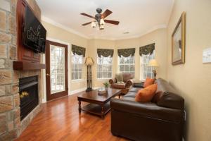 Bransons Great Rock Retreat