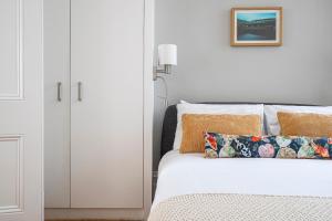 Chic apartment near Kensington Palace