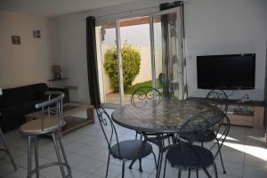 Appartements Spacieux T2 Gd confort jardin et garage privatifs : photos des chambres