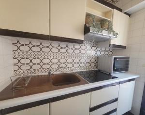 LE LINDOS T2 PROCHE PLAGES