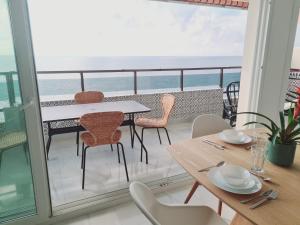 Malaga Sunshine Rentals - Beach Front Penthouse II - Fuengirola