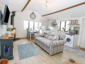 The Annexe, Grange Farm - Stratton Strawless